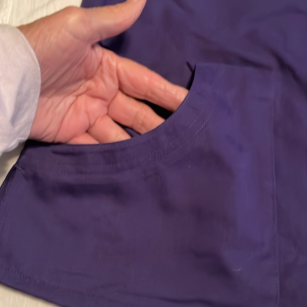 Grey’s Anatomy by Barco women’s scrubs top, purple, size 2X. NWT. - Picture 2 of 9